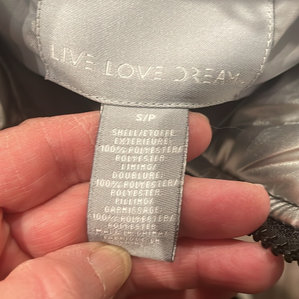 Live Love Dream Silver Vest - Size Small - Picture 3 of 5